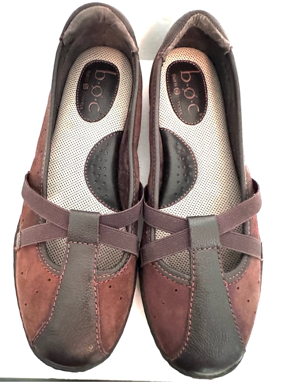 b.o.c. Women's Brown Suede & Dark Brown Leather Cross-Strap Flats Size 8 - Picture 9 of 12